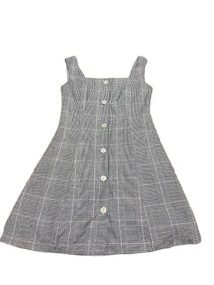 Plaid Button-Down Dress (Category: Dresses) located in Caloocan City. Submitted by zozoclutts (Listing ID 1415543184, Image 1). Description: - Plaid pattern - Square neckline - Button-down front - A-line silhouette - Thick straps - Heavyweight fabric - Tagged "the same".