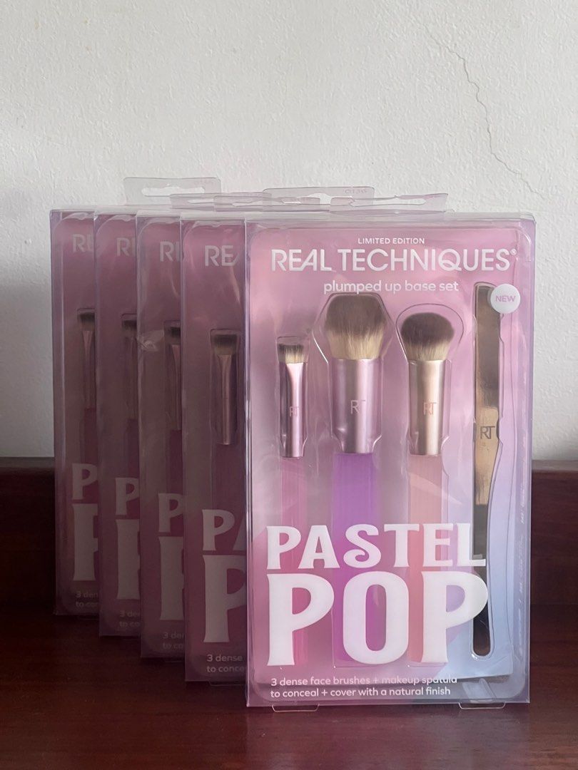 Real Techniques Pastel Pop Plumped Up Base Set (Category: Makeup) located in Manila. Submitted by kitkat24 (Listing ID 1415499716, Image 1). Description: 5 sets available! - Limited Edition Real Techniques Pastel Pop Plumped Up Base Set - Includes 3 dense face brushes and a makeup spatula - Designed for natural-looking coverage - New and sealed in original packaging.