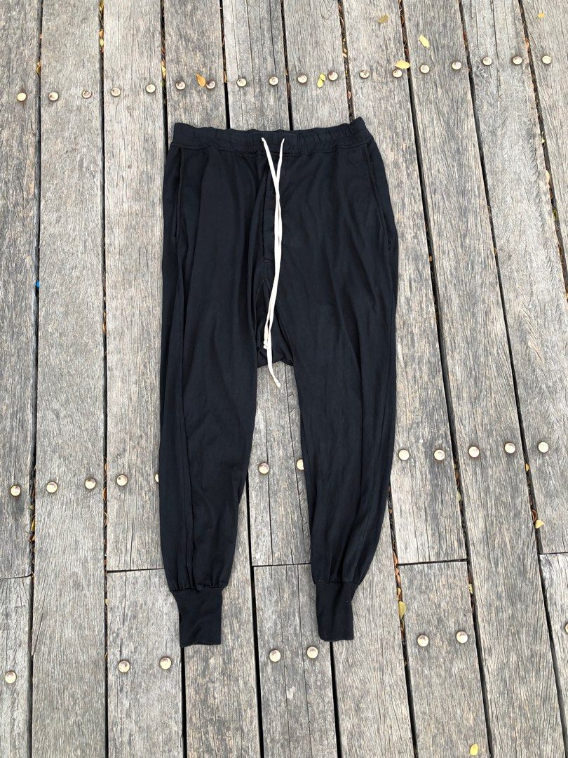 RICK OWENS PRISONERS PANTS (Category: Joggers) located in Andop. Submitted by wr.ensole (Listing ID 1415597785, Image 2). Description: Size xl Excellent condition Authentic .