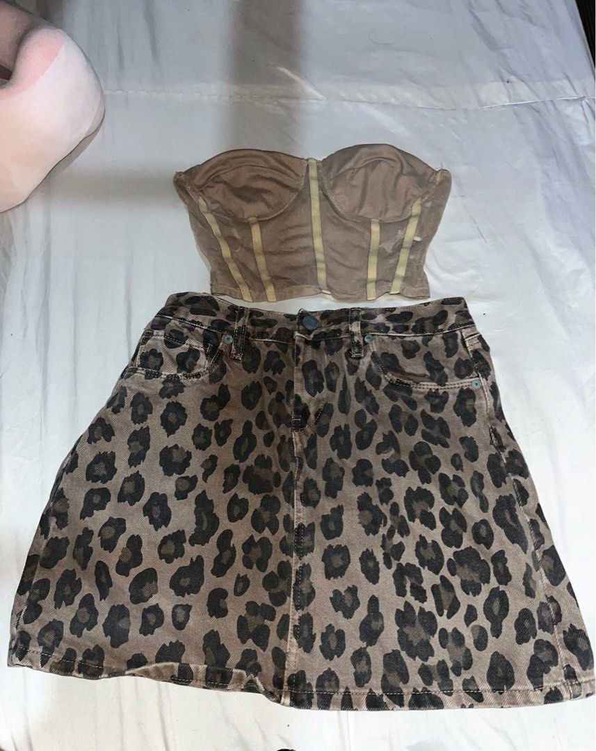 SET Leopard Print Skirt and Corset Top (Category: Sets or Coordinates) located in Quezon City. Submitted by fendidumpi (Listing ID 1415553444, Image 1). Description: - Leopard print denim skirt from Blank NYC (size 26) - Beige corset top with boning (size S, EU 36, US 4) - super chic ang atake! .