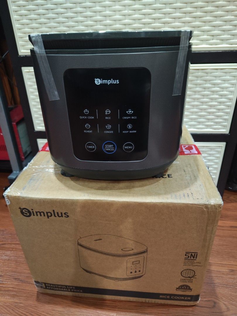 Simplus Rice Cooker (Category: Cookers) located in Marikina City. Submitted by fastfalcon.7e2d1b (Listing ID 1415616882, Image 2). Description: - Simplus Rice Cooker - Multiple cooking functions: Quick cook, rice, crispy rice, reheat, congee, keep warm - Timer and menu button for easy operation - Brand new - Original packaging ☺️tex sa interesado: 09475441313/09853946494 marikina location..