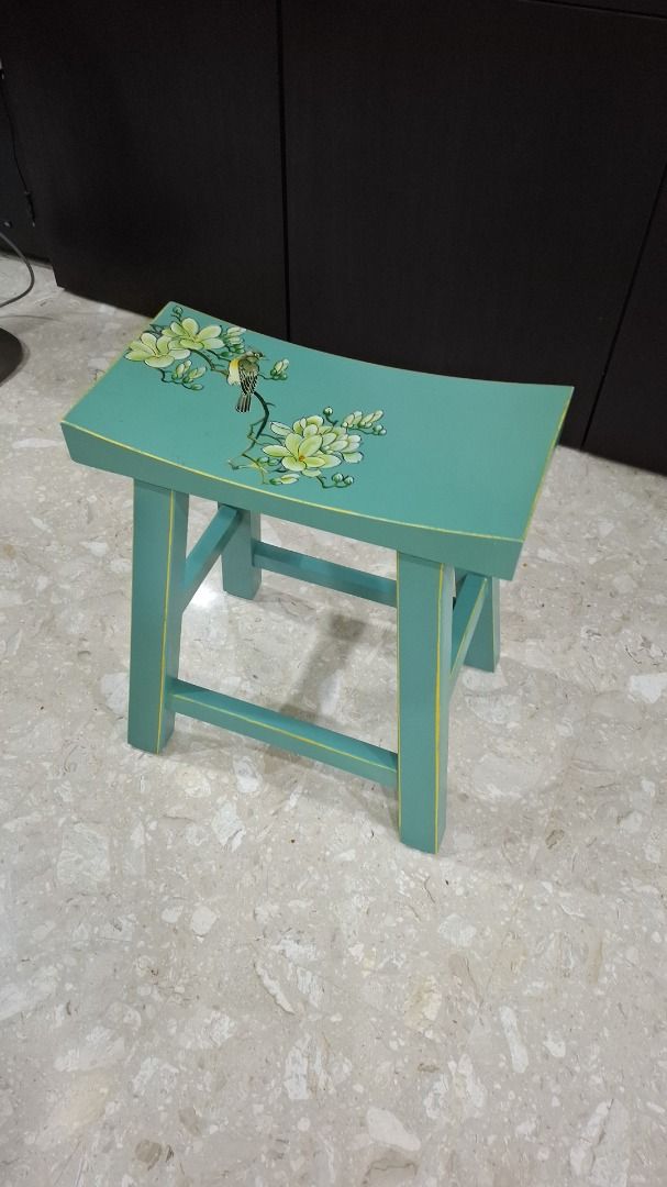 Solid Wood Stool (Category: Chairs) located in Singapore. Submitted by et1967 (Listing ID 1415527756, Image 1). Description: .