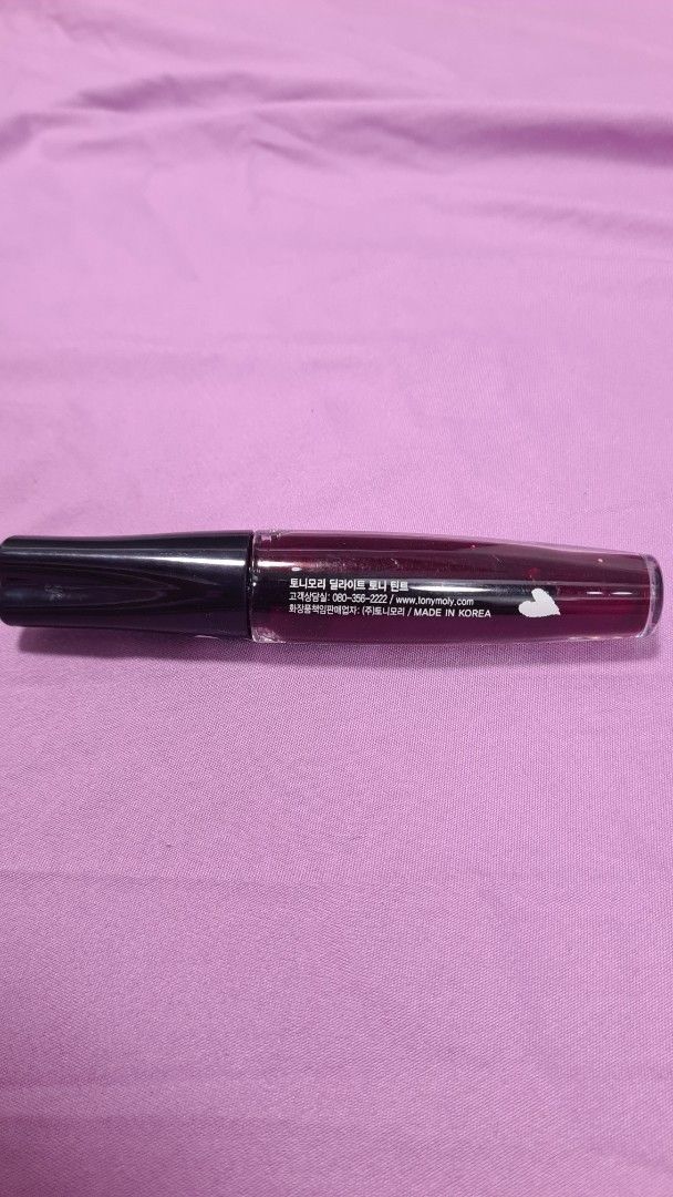 TonyMoly Delight Tony Tint - 02 (Category: Makeup) located in Lumban. Submitted by xtnsale (Listing ID 1415618559, Image 3). Description: - TonyMoly Delight Tony Tint - Shade: 02 - Color: Deep Red - Packaging: Clear tube with black cap - Authentic and brand new.