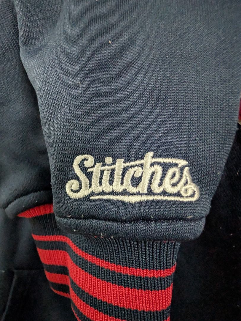 Track Jacket (Category: Coats, Jackets and Outerwear) located in Kuala Kangsar. Submitted by bundlethechorr (Listing ID 1415452273, Image 3). Description: Jacket untuk dijual Pit 25/Labuh 28 Condition 9/10 Sesuai digunakan untuk OOTD Harga tidak termasuk postage(RM8) Harga boleh dirunding.