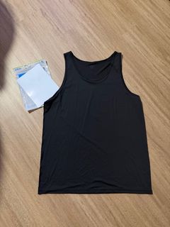 Uniqlo AIRism Men’s Deodorant Mesh V-Neck T-Shirt – Japan Import, Breathable, All-Season Comfort