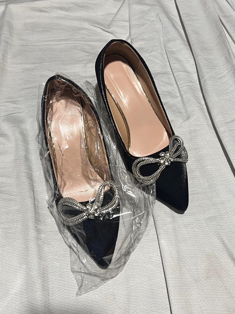velvet black coquette heels (Category: Heels) located in Valenzuela. Submitted by ally.declutter (Listing ID 1415621444, Image 2). Description: never been used, bought as a back up heels size 38 .