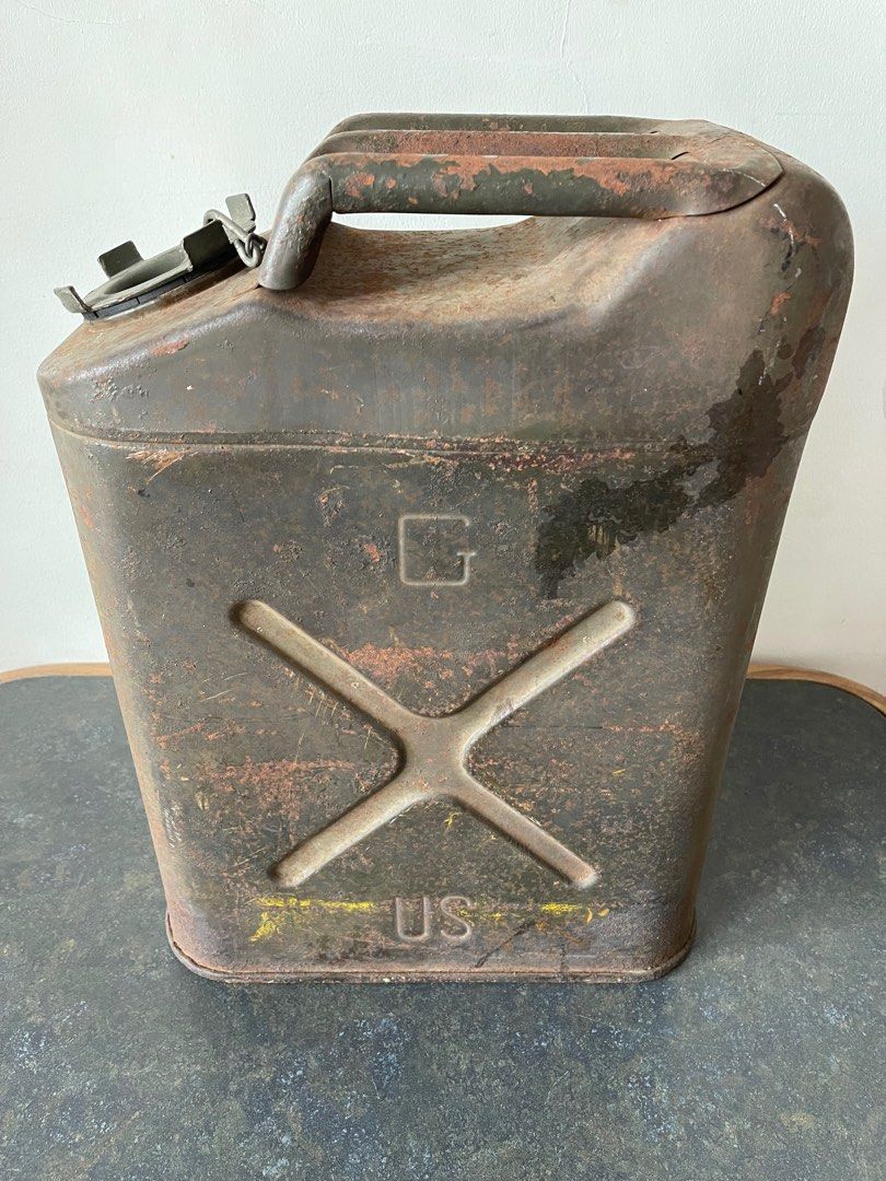Vintage WW2 relics (Category: Vintage Collectibles) located in Marikina City. Submitted by sam_illano (Listing ID 1415448141, Image 3). Description: Vintage collectibles, details and prices are already indicated in the photos. Marikina area, thank you! .