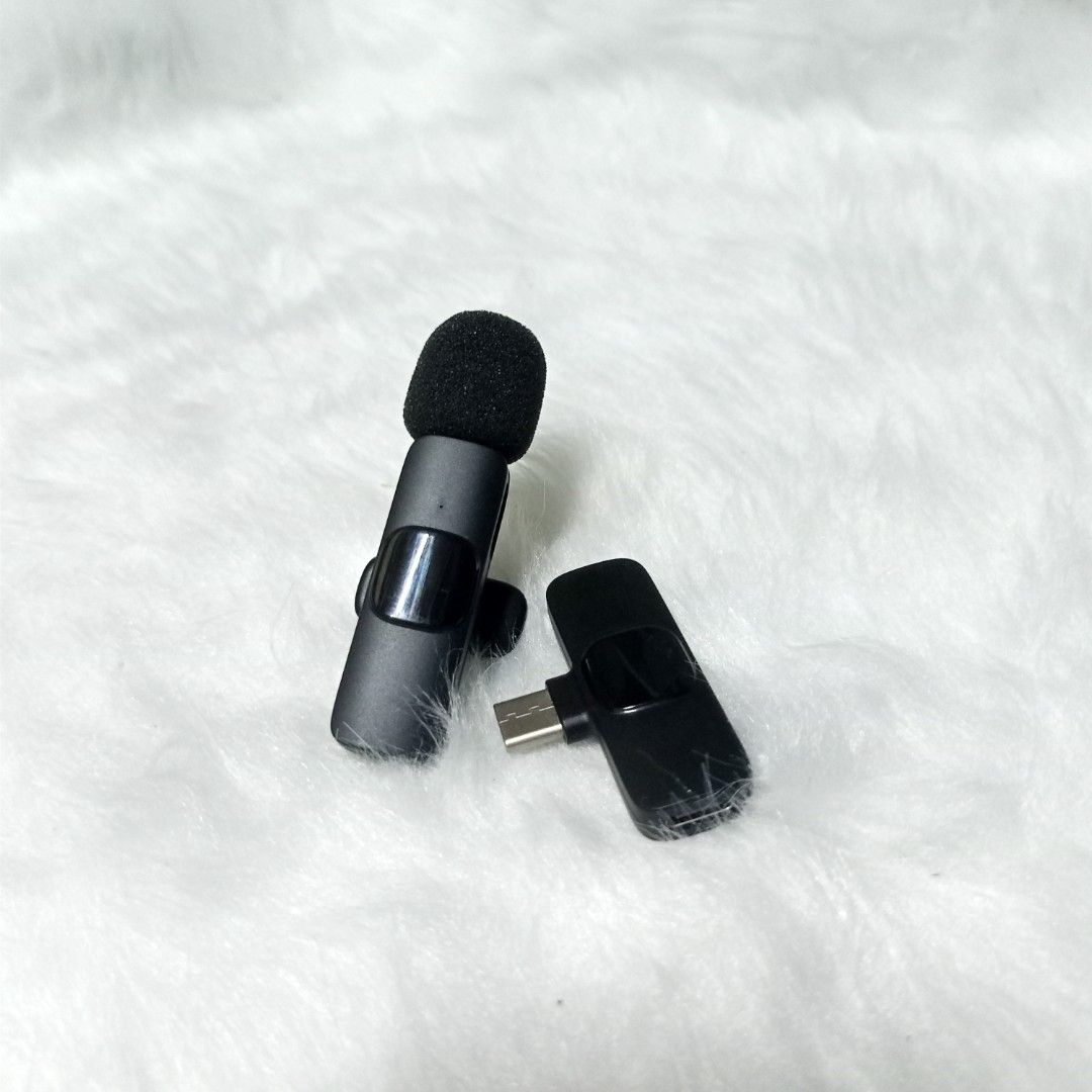Wireless Microphone (Category: Microphones) located in Rizal. Submitted by rowssii (Listing ID 1415456199, Image 2). Description: - Wireless microphone set - With noise cancellation - Includes microphone, receiver, and charging adapter - Receiver features a USB-C connector - Microphone has a convenient clip - Perfect for live selling, video recording, and interviews - Comes in original packaging Rfs: once lang ginamit sa video project, natamabak 