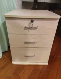 (Category: ) located in . Submitted by elle_o (Listing ID 1415436405, Image 1). Description: .