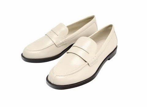 Zara Loafers - Beige (Category: Loafers) located in Makati City. Submitted by MyPurchases2021 (Listing ID 1415595025, Image 2). Description: - Zara beige penny loafers - Size 36 - Classic penny loafer design - Rounded toe - Dark brown soles - Smooth material.
