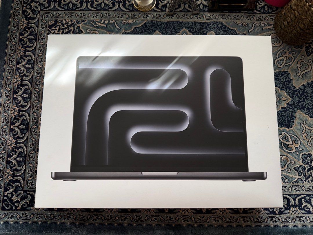 14-inch Macbook Pro M4 Chip 36GB Memory 1TB Storage (Category: Laptops & Notebooks) located in Pasig City. Submitted by plsbuymystuff101 (Listing ID 1415660985, Image 2). Description: Selling 14-inch Macbook Pro M4 Chip 36GB Memory 1TB Storage Bought last month, never used just opened. Complete with charger, w/ 1 year anti-theft warranty, and original packaging and paperbag. Price: 215,000 (slightly nego if cash buyer) Message for more details.