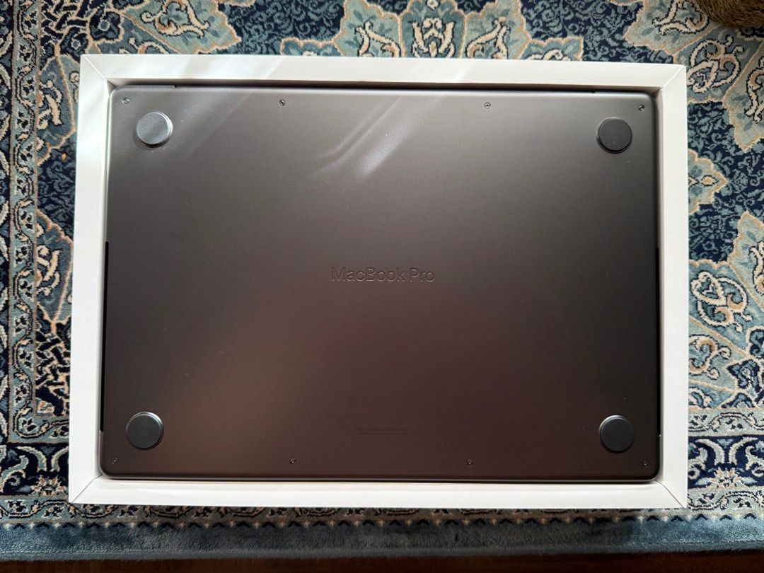 14-inch Macbook Pro M4 Chip 36GB Memory 1TB Storage (Category: Laptops & Notebooks) located in Pasig City. Submitted by plsbuymystuff101 (Listing ID 1415660985, Image 3). Description: Selling 14-inch Macbook Pro M4 Chip 36GB Memory 1TB Storage Bought last month, never used just opened. Complete with charger, w/ 1 year anti-theft warranty, and original packaging and paperbag. Price: 215,000 (slightly nego if cash buyer) Message for more details.
