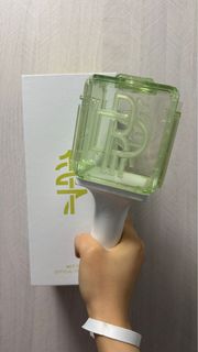 （分類：）位於 。 由 mintymeow_ 提交（商品編號 1415772911，圖片 1）。簡介： 。