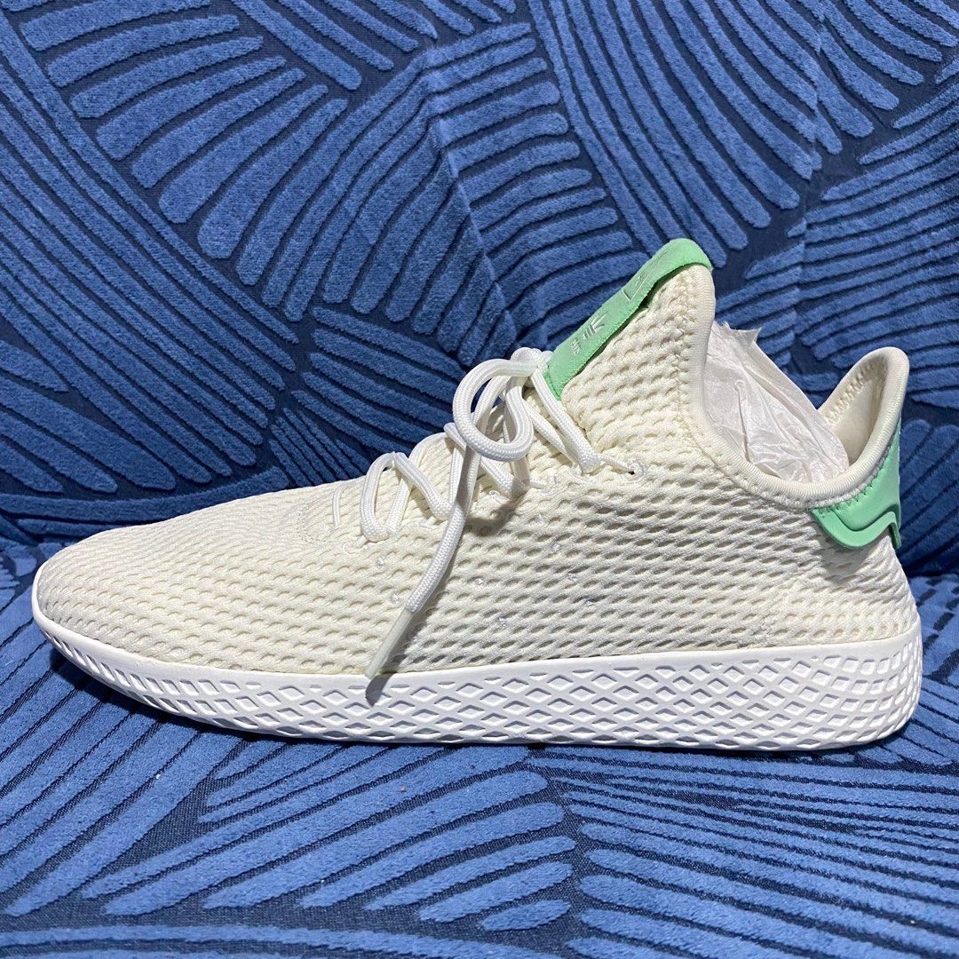 Adidas Tennis Hu x Pharrell Williams (Category: Sneakers) located in Davao. Submitted by ckkb1821 (Listing ID 1415761848, Image 2). Description: Adidas Tennis Hu x Pharrell Williams Size 7.5 US / 7 UK / 40.5 EU / 25cm Excellent condition, washed & ready to wear ₱2,690 only +sf.