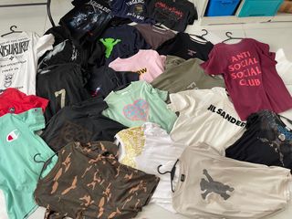 (Category: ) located in . Submitted by wardrobecity (Listing ID 1415675410, Image 1). Description: .