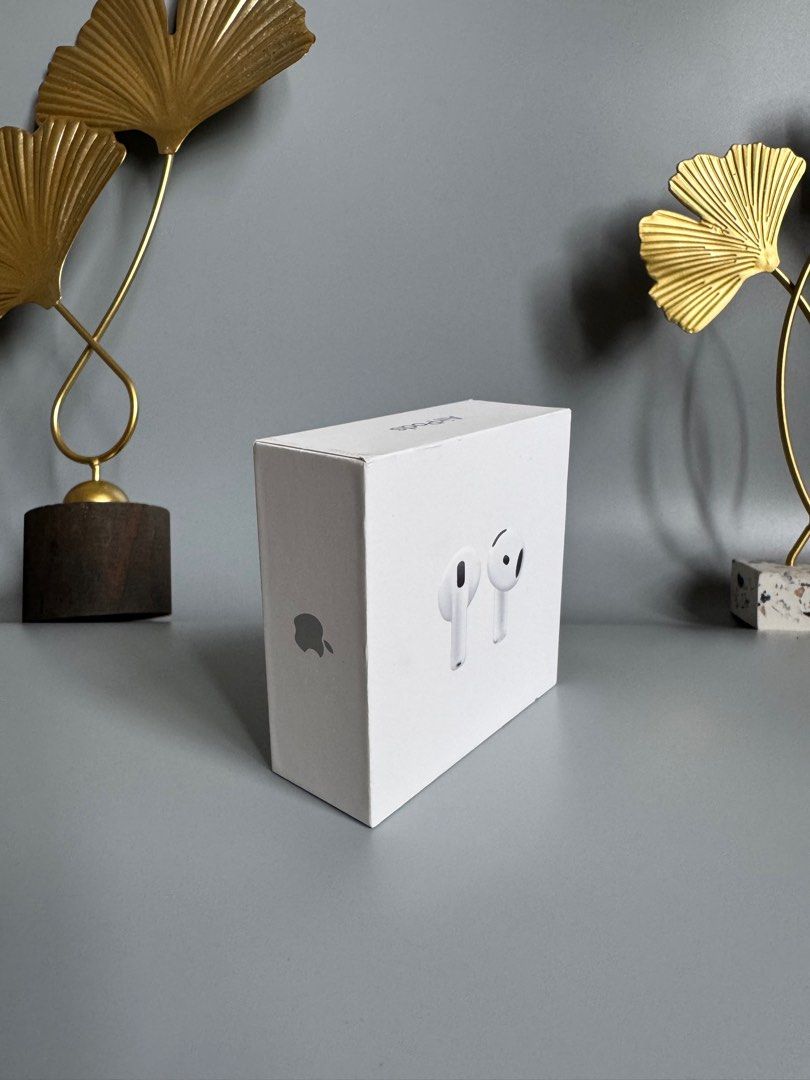 Apple AirPods (Category: Earphones) located in Binan City. Submitted by _jaydash (Listing ID 1415678182, Image 3). Description: FOR SALE Airpods 4 W/O ANC Mall Price: Php. 8, 490 Selling Price: 6400 only slightly nego sa sure buyer •100% Authentic, money back if proven fake •Brand new •sealed 💸MOP: Gcash/BPI/BDO 🚚Shipping via JNT/Lalamove .