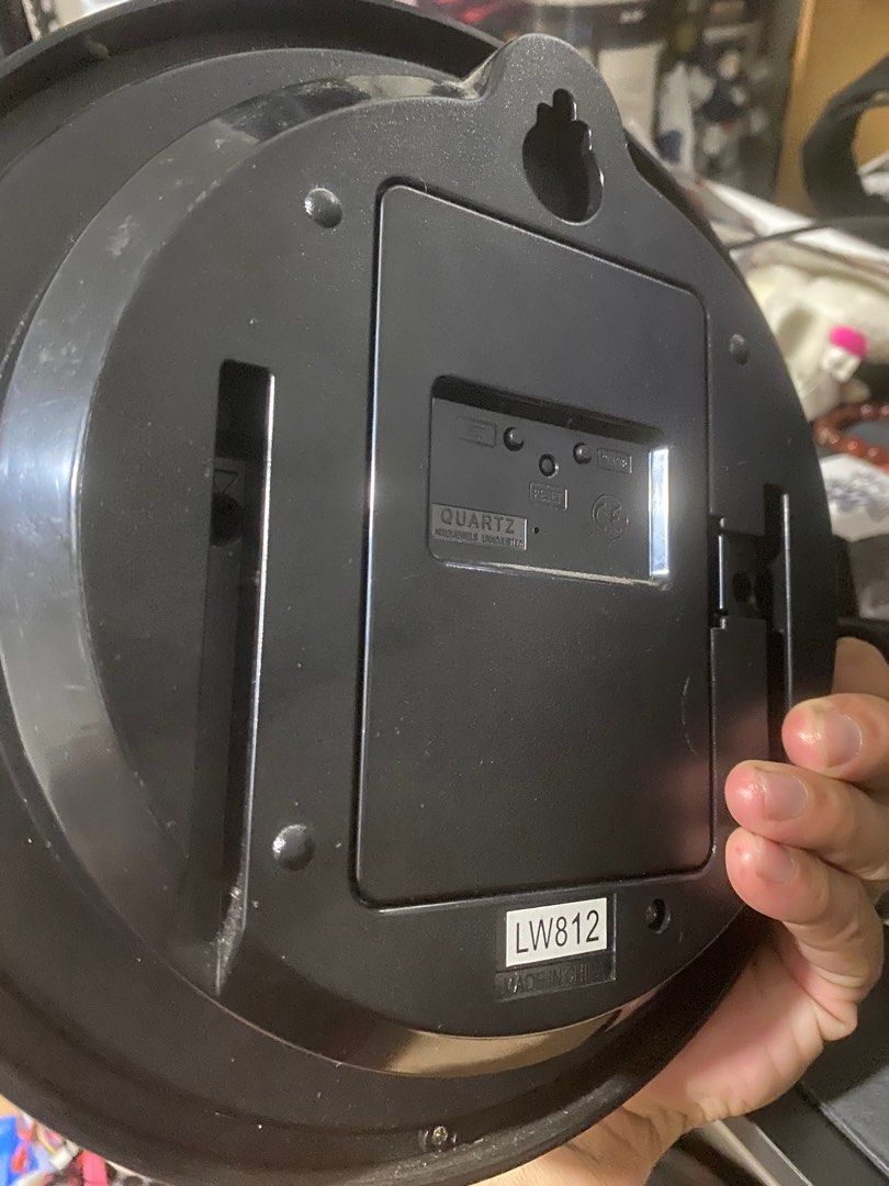 Casio Wave Ceptor IQ800J (Category: Clocks) located in Manila. Submitted by avrilarqu43176 (Listing ID 1415810454, Image 3). Description: Casio Wall Clock Working with Wave Ceptor.