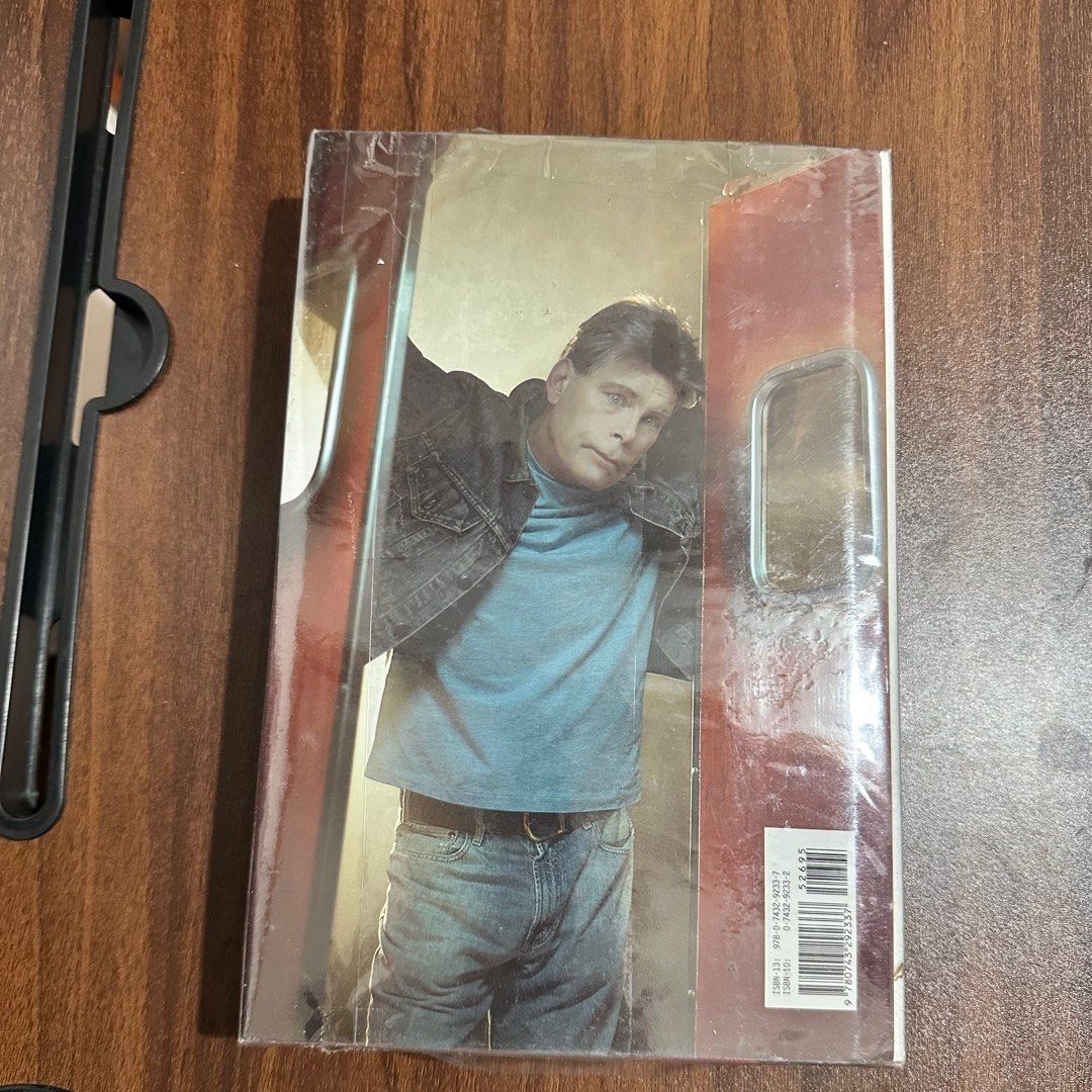 Cell A Novel by Stephen King Hardcover HB HC Authentic (Category: Storybooks) located in Manila. Submitted by bimee37 (Listing ID 1415629369, Image 2). Description: Preloved. Hardcover. Authentic. In good condition.