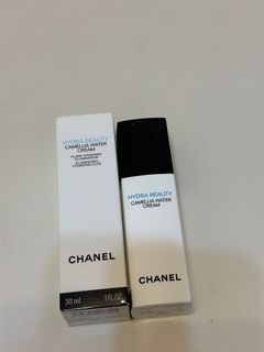 （分類：）位於 。 由 imnnwardrobe 提交（商品編號 1415796230，圖片 1）。簡介： 。