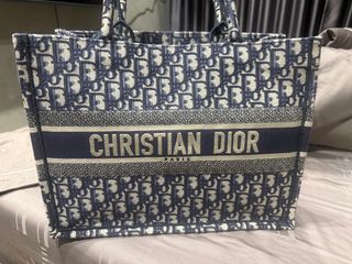 (Category: ) located in . Submitted by chanelng88 (Listing ID 1415641574, Image 1). Description: .
