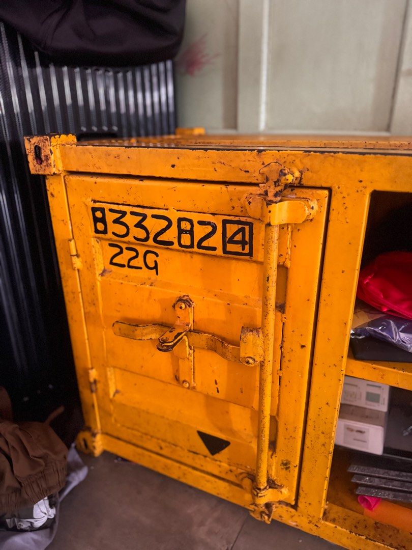 Container Console (Category: TV Consoles) located in Singapore. Submitted by shey (Listing ID 1415633668, Image 3). Description: .