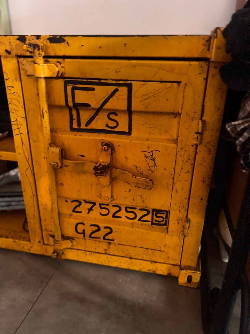Container Console (Category: TV Consoles) located in Singapore. Submitted by shey (Listing ID 1415633668, Image 2). Description: .