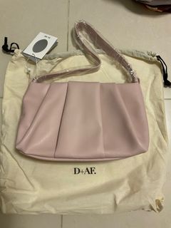 （分類：）位於 。 由 featherw 提交（商品編號 1415769615，圖片 1）。簡介： 。