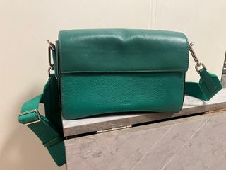 （分類：）位於 。 由 jolly_cheng 提交（商品編號 1415787382，圖片 1）。簡介： 。