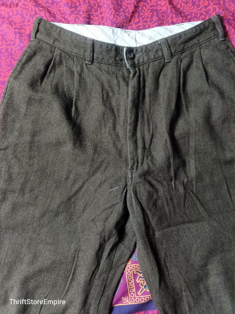 Edwin Daily Delivery Brown Pants Vintage (Category: Trousers) located in Taiping. Submitted by farizjamal (Listing ID 1415801643, Image 3). Description: - Edwin brown pants Vintage - Classic design - Button and zipper closure - Pleats in front - Two front and two back pockets - Size: W33 - Material: 55% wool, 40% polyester, 5% others.