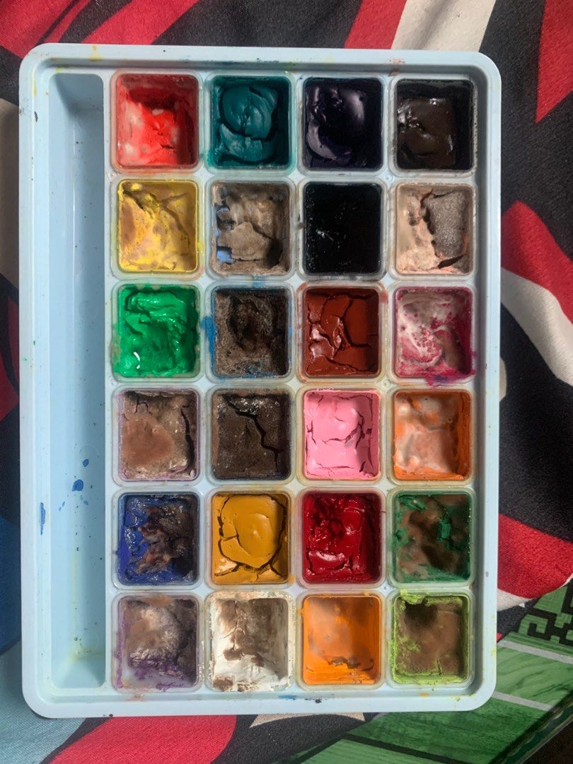 HIMI MIYA GOUACHE 24 COLORS (Category: Art & Prints) located in Bulacan. Submitted by maineaterh52215 (Listing ID 1415671988, Image 2). Description: May mga molds but pwede pa sya ireactivate ulit, di ko na sya nagagamit kaya ibenta ko nalang may free na gouache pad na rin.