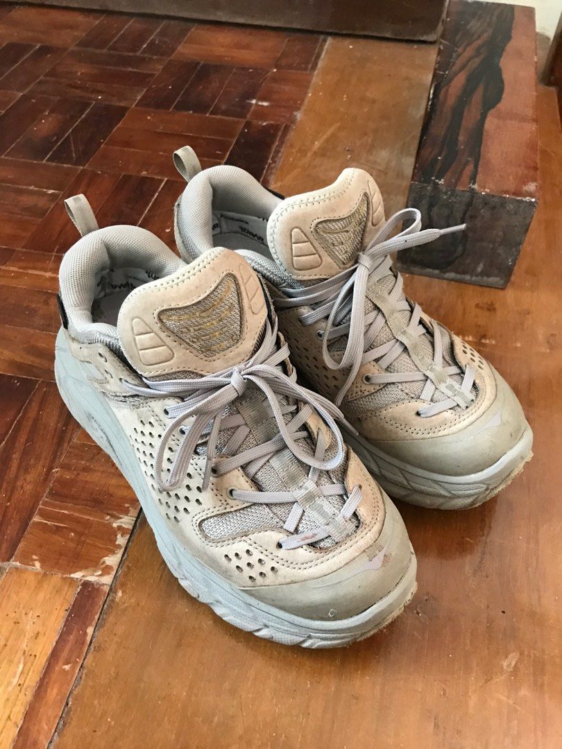 Hoka One One Tor Ultra Low EG (Category: Sneakers) located in Batangas. Submitted by thbgbrr (Listing ID 1415688203, Image 2). Description: - Hoka One One Tor Ultra Low EG shoes - Grey colorway - Vibram soles - Size: US 9.5, UK 8.5, EUR 42 - Perforated design - Includes original laces - Signs of wear on soles and uppers.