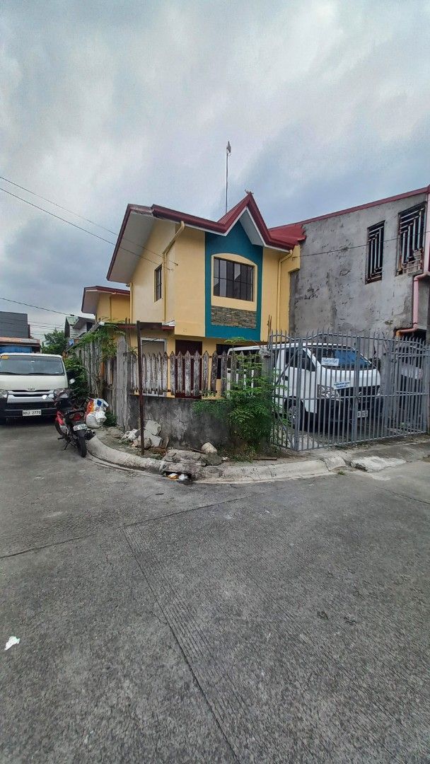 House for Rent (Category: House & Lot) located in Cavite. Submitted by rspascua2011 (Listing ID 1415772926, Image 2). Description: House for Rent 2 storey , 2 bedroom , 1 living room, 1 kitchen area, 1 bathroom @ Dreamville VI , Anabu 1-E, Imus Cavite Walking distance from Aguinaldo Hi-way and pwede ding mag pedicab, malapit sa mga bilihan ng pagkain Note: parking not available, because our Van are parked there please Chat or Call 09690575784.