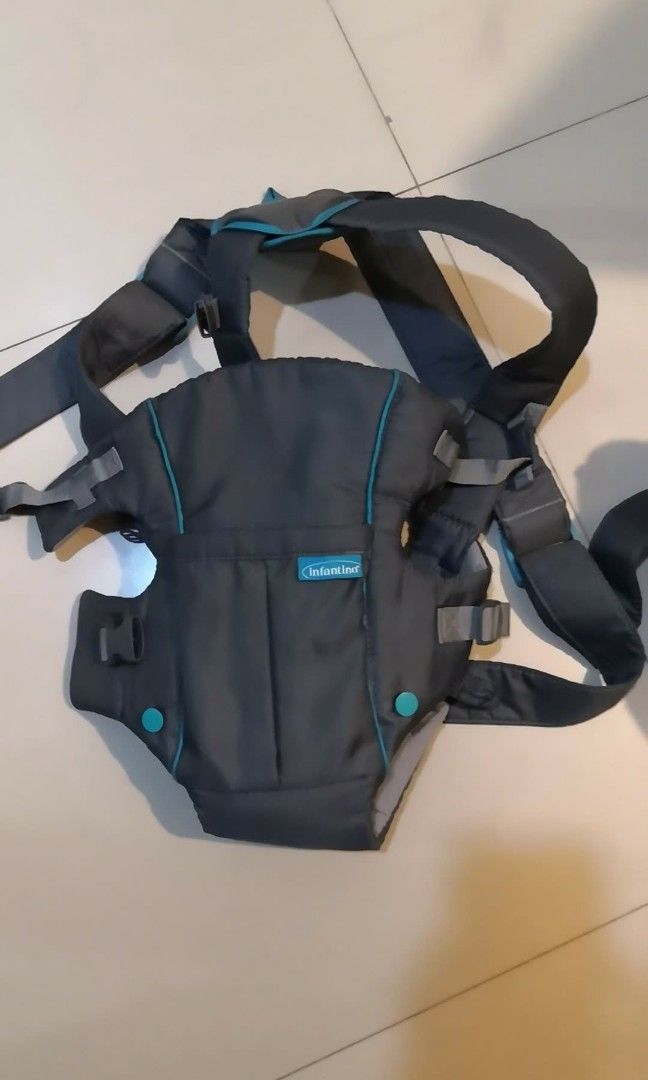 Infantino baby carrier (Category: Carriers & Slings) located in Marikina City. Submitted by lotsofdeclutter (Listing ID 1415654882, Image 1). Description: Infantino baby carrier (1-1yr and 6months depende sa laki ng baby mo) Super sarap ito sa katawan di sasakit likod mo s karga sa baby mo lalo na ko na may slip disc. Selling 800 orig price 2k(slightly use ng bunso lng).