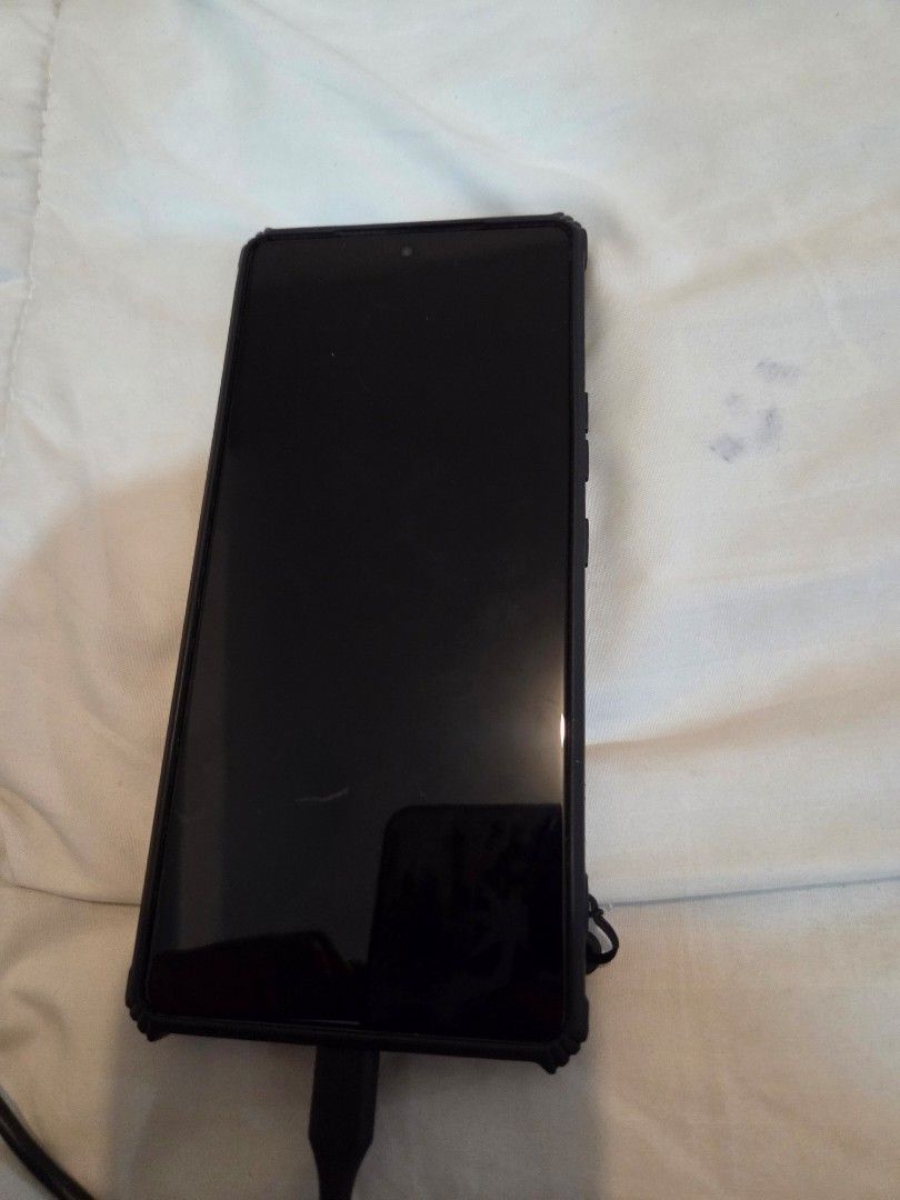 infinix gt 20 pro (Category: Realme) located in Manila. Submitted by zealhorse-50aa93 (Listing ID 1415721272, Image 1). Description: issue lang yung sa power button natatanggal pag walang case, other than that wala na..