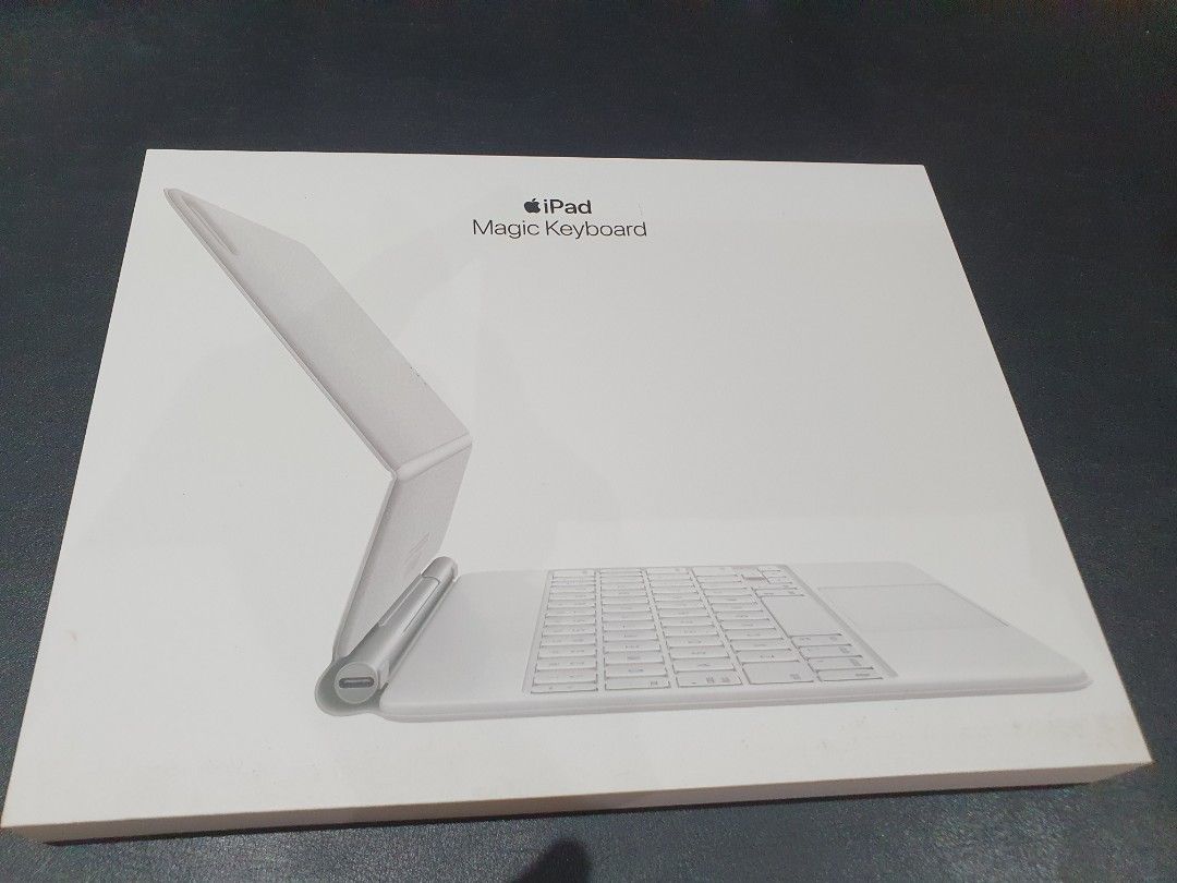 iPad Magic Keyboard (Category: Computer Keyboard) located in Kuala Lumpur. Submitted by 2ndChanceItems (Listing ID 1415769331, Image 2). Description: - Apple iPad Magic Keyboard - Clean, modern design - White color - Enhances iPad productivity - Can be use for iPad Air 4th Gen, iPad Pro 11" - Lightly used, selling it as not using it much, prefer desktop .