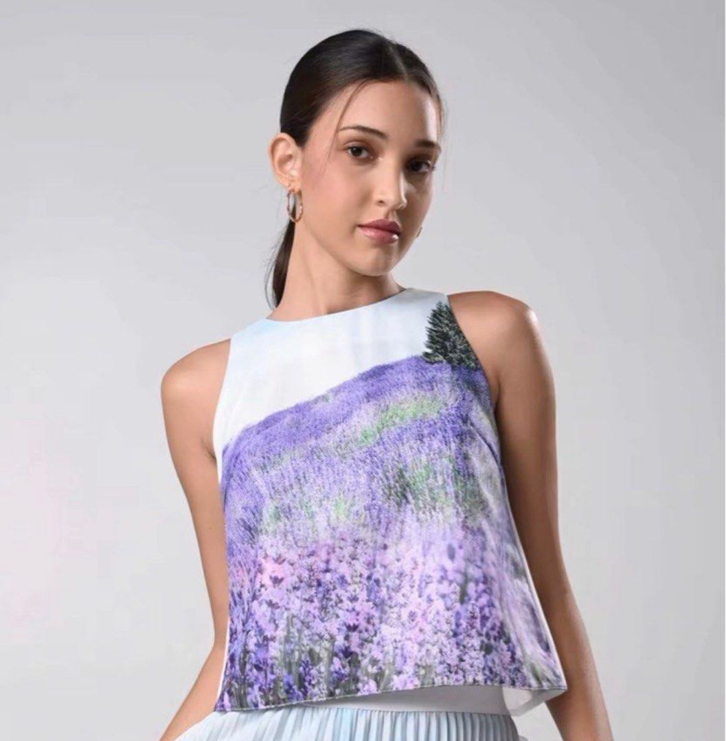 Looking for large size of this blouse (Category: Blouses) located in Mandaluyong City. Submitted by densky40 (Listing ID 1415627655, Image 1). Description: Large.