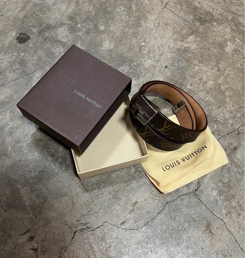 LOUIS VUITTON BROWN MONOGRAM LEATHER BELT (Category: Luxury Accessories) located in Baguio. Submitted by closetgc.clothingshop (Listing ID 1415777923, Image 1). Description: Guaranteed Authentic , pre-owned Monogram belt Leather canvas with a silver-tone buckle, with box and dust bag, Still in excellent condition This is a unisex belt Feel free to drop your offers 😊 Market on other sites for pre owned is around 22-28k with inclusion Selling mine