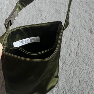 （分類：）位於 。 由 omgxoxogossipgirl 提交（商品編號 1415631531，圖片 1）。簡介： 。