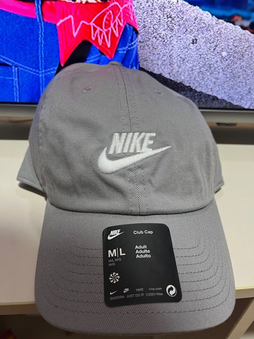 Nike Club Cap M/L (Category: Caps & Hats) located in Las Pinas. Submitted by sober_stuff (Listing ID 1415679035, Image 1). Description: Brand New.