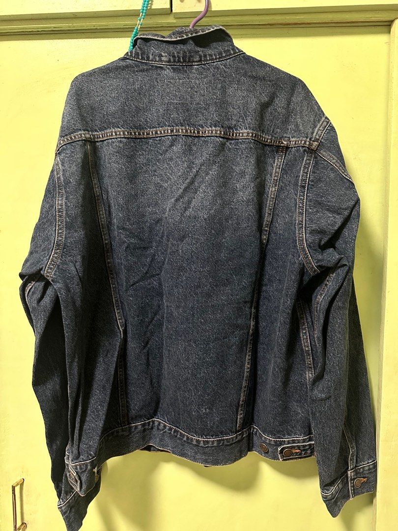 Old Navy Denim Jacket XL - OPEN FOR TRADE (Category: Coats, Jackets and Outerwear) located in Makati City. Submitted by iamvaan (Listing ID 1415635793, Image 2). Description: Brand New Old Navy Denim Jacket – Canada Bought Original purchase from Old Navy Canada Never worn, no flaws Timeless denim jacket, perfect for casual or layered fits Looks great with jeans or chinos Reason for selling: Need funds.