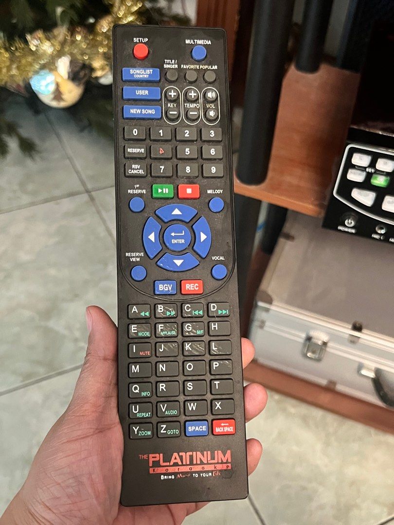 Platinum Karaoke System with Songbook (Category: Soundbars, Speakers & Amplifiers) located in Quezon City. Submitted by anneyohan (Listing ID 1415807209, Image 3). Description: Model HD10 with amplifier and FREE wireless microphone.