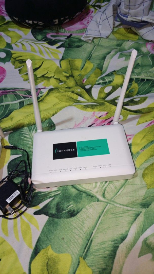 PLDT and Converge Routers (Take All) (Category: Networking) located in Navotas City. Submitted by computerhardwaresoftware (Listing ID 1415732274, Image 2). Description: - Available: PLDT Home Fibr and Converge routers - Color: White - Includes: Antennas and power adapters - Converge router has a green and black sticker.