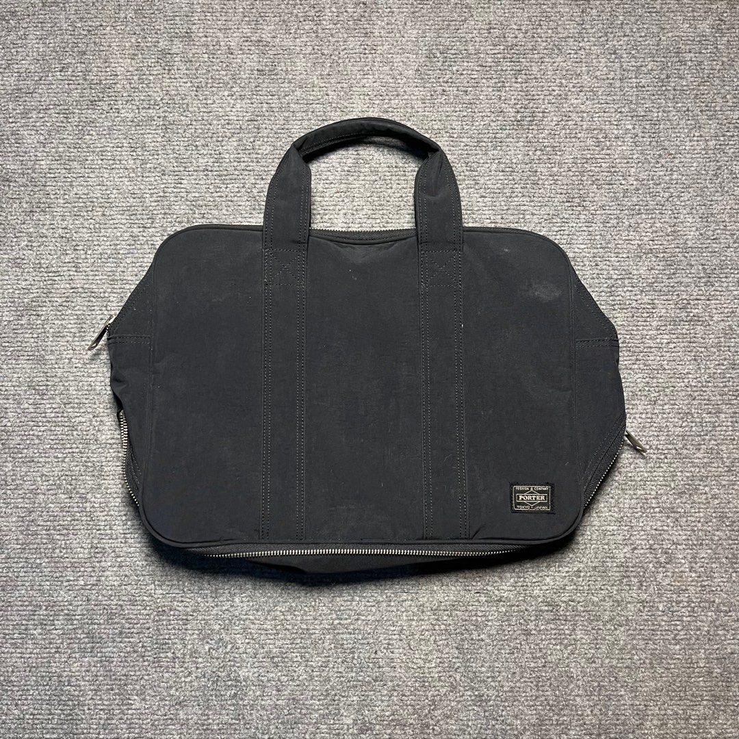 PORTER (Category: Luxury Bags & Wallets) located in Koronadal. Submitted by _06ragz (Listing ID 1415781377, Image 1). Description: PORTER SMALL ISSUE.