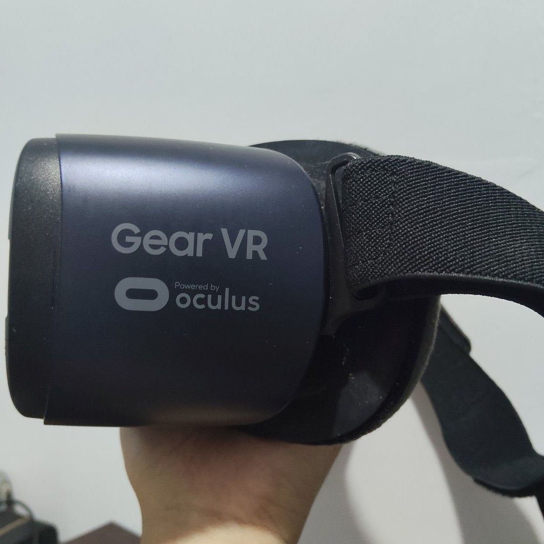 Samsung Gear VR (Powered by Oculus) (Category: In-Game Products) located in Catbalogan. Submitted by jpnsrpls (Listing ID 1415715576, Image 1). Description: 🕶️ Samsung Gear VR (Powered by Oculus) 📱 Virtual Reality Headset ✨ Original Samsung accessory 🪢 Adjustable head straps 👀 Clear dual lenses 🧼 Used, good condition (see photos) ⚠️ NOTE: 👉 Headset only 👉 Phone compatibility not tested 👉 Sold AS IS / buyer’s risk.