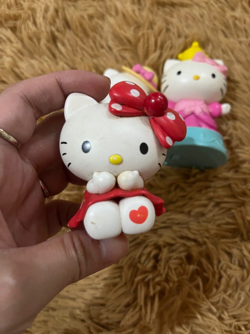 Sanrio hello kitty popmart bundle (Category: Designer & Blind Box Toys) located in Caloocan City. Submitted by snapshop_ph (Listing ID 1415691409, Image 2). Description: 2 popmart hk 1 free Sold as set.