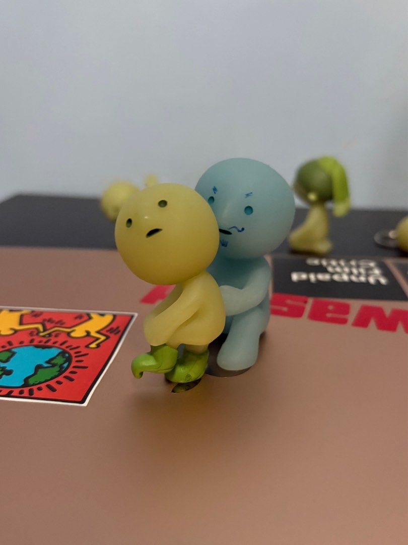 SMISKI blindbox figures set/single (Category: Designer & Blind Box Toys) located in Muntinlupa City. Submitted by denichefits (Listing ID 1415760392, Image 3). Description: Selling my preloved and pre-opened smiskis RFS: I have too much na and currently sorting them out bought each blindbox for 475-500+ bought the keychain one for 300+ all from fullybooked ₱890 for two single figurines ₱ 400 for one figure +sf if three or more pls message me! doe