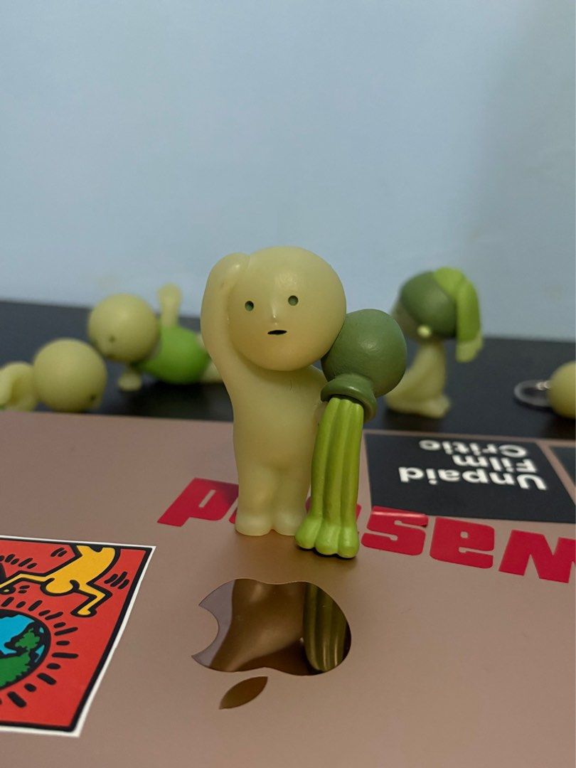 SMISKI blindbox figures set/single (Category: Designer & Blind Box Toys) located in Muntinlupa City. Submitted by denichefits (Listing ID 1415760392, Image 2). Description: Selling my preloved and pre-opened smiskis RFS: I have too much na and currently sorting them out bought each blindbox for 475-500+ bought the keychain one for 300+ all from fullybooked ₱890 for two single figurines ₱ 400 for one figure +sf if three or more pls message me! doe