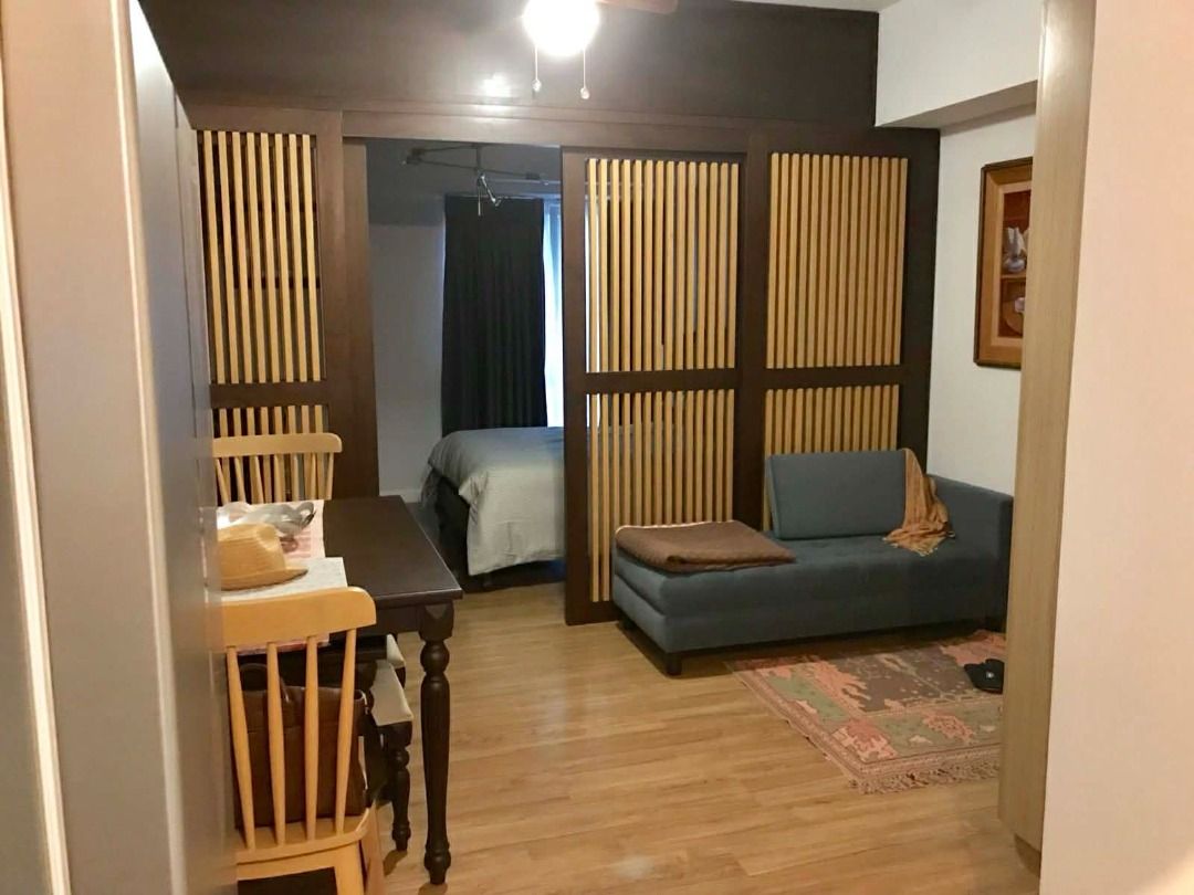 Two Maridien - Studio Unit C (Category: Apartments & Condos) located in Manila. Submitted by call_09053601049 (Listing ID 1415755621, Image 3). Description: Prime Location & Great Value: Your New BGC Studio. This well-appointed studio at Two Maridien puts you right in the center of High Street South. Perfect for those who want a modern home that is easy to maintain and close to everything. Property: Two Maridien, BGC Floor: 8th Floor Size: 36 sqm