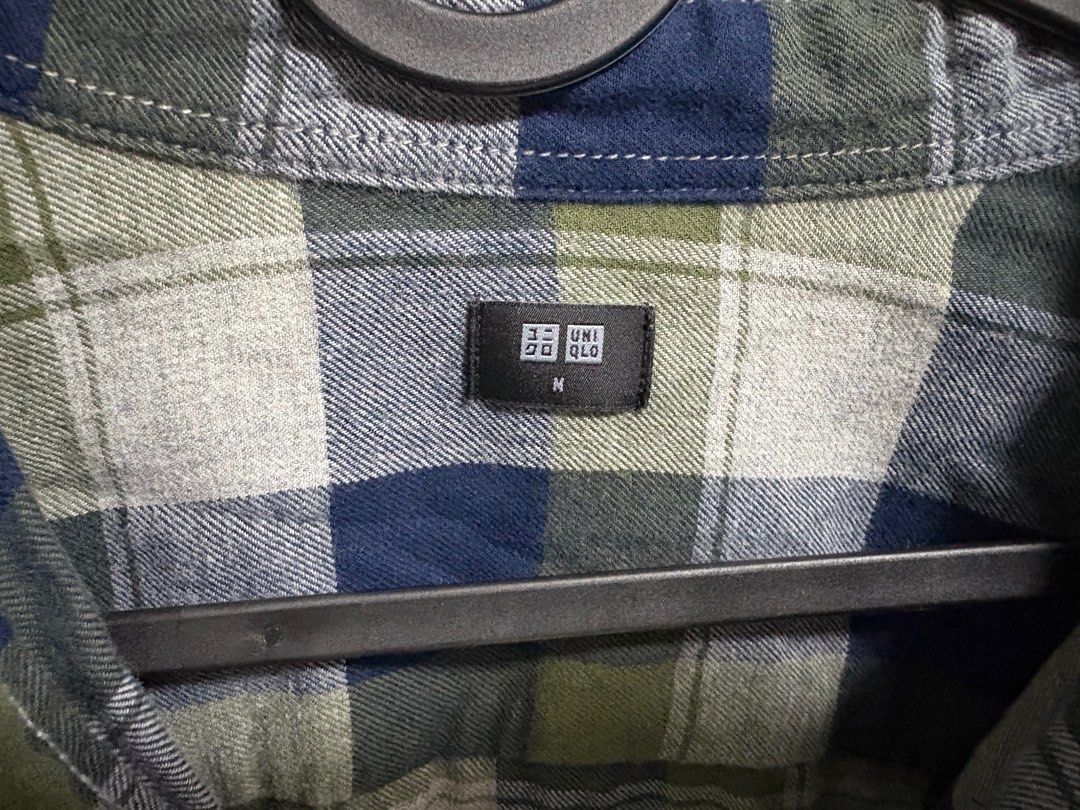 Uniqlo Flannel Shirt - Medium (Category: Longsleeves) located in Rizal. Submitted by tiny_tidy (Listing ID 1415636986, Image 2). Description: .