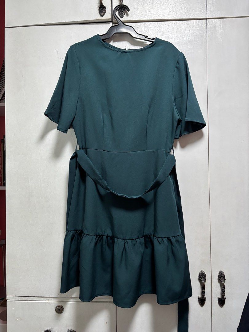 Zalora Teal Mini Dress - Size S (Category: Dresses) located in Quezon City. Submitted by annamramirez (Listing ID 1415678586, Image 2). Description: Price is negotiable. ✨ ITEM DESCRIPTION ✨ - Zalora teal dress - Size: S - Features: Tie waist, tiered hem - Sleeves: Short - Neckline: Round - Perfect for various occasions - Stylish and comfortable DIMENSIONS ✨ * Bust: 80cm * Waist: 66cm * Length: 87cm * Sleeve Length: 25.5cm MOP ✨ Gcash.